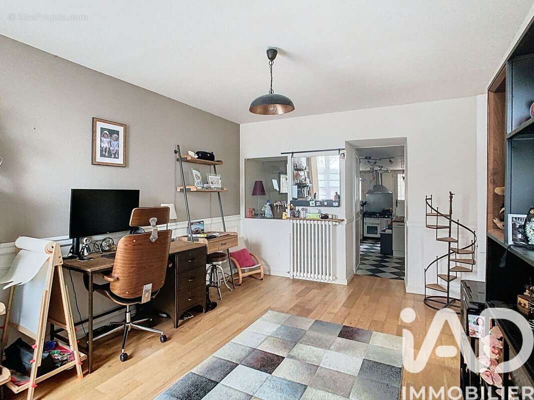 Photo 8 - Maison à SAINT-GERMAIN-LES-CORBEIL