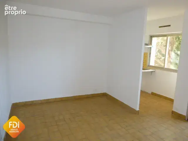 Hôtel du département  - Studio avec parking - 25 m2 - photo 3