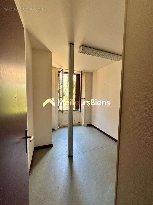 Appartement 3 pièces de 55 m² – Cœur historique de Besançon – Fort potentiel - photo 6