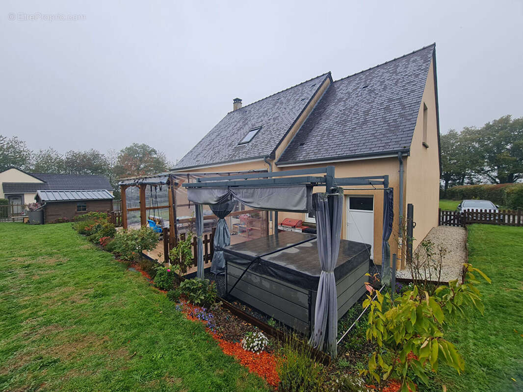 Maison à PRE-EN-PAIL