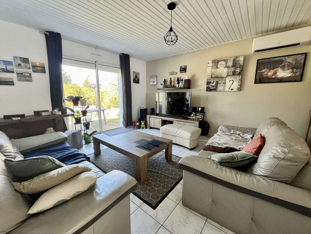 Maison à LE GIROUARD