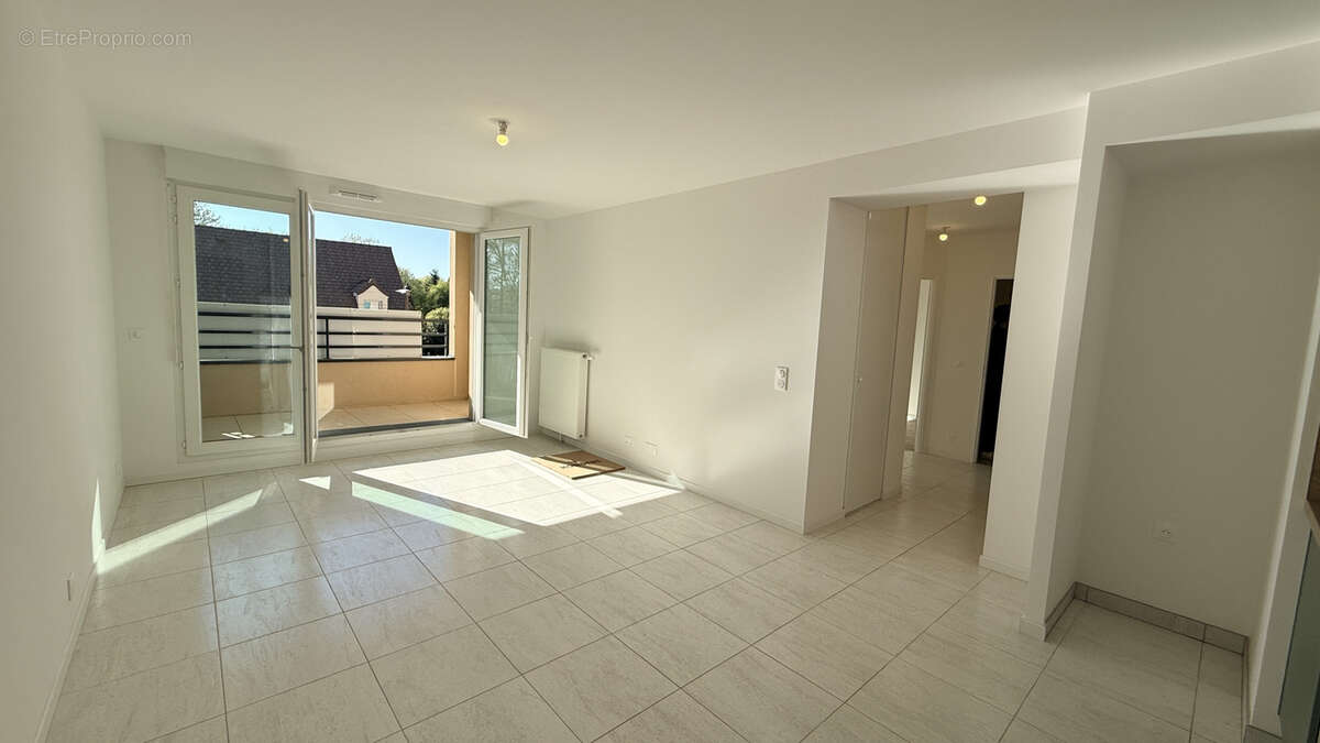 Appartement à JOUARS-PONTCHARTRAIN