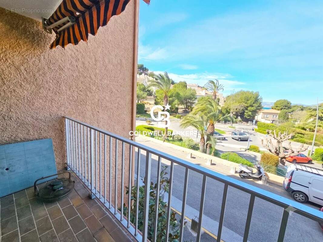 Appartement à SAINT-CYR-SUR-MER