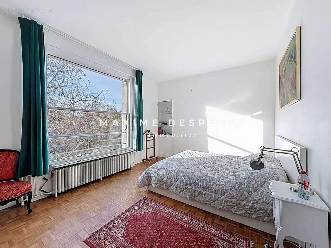 Appartement à NEUILLY-SUR-SEINE