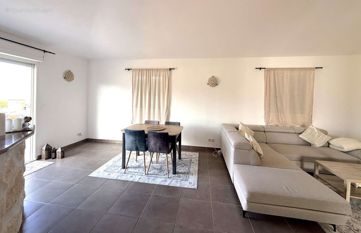 Appartement à SARI-SOLENZARA