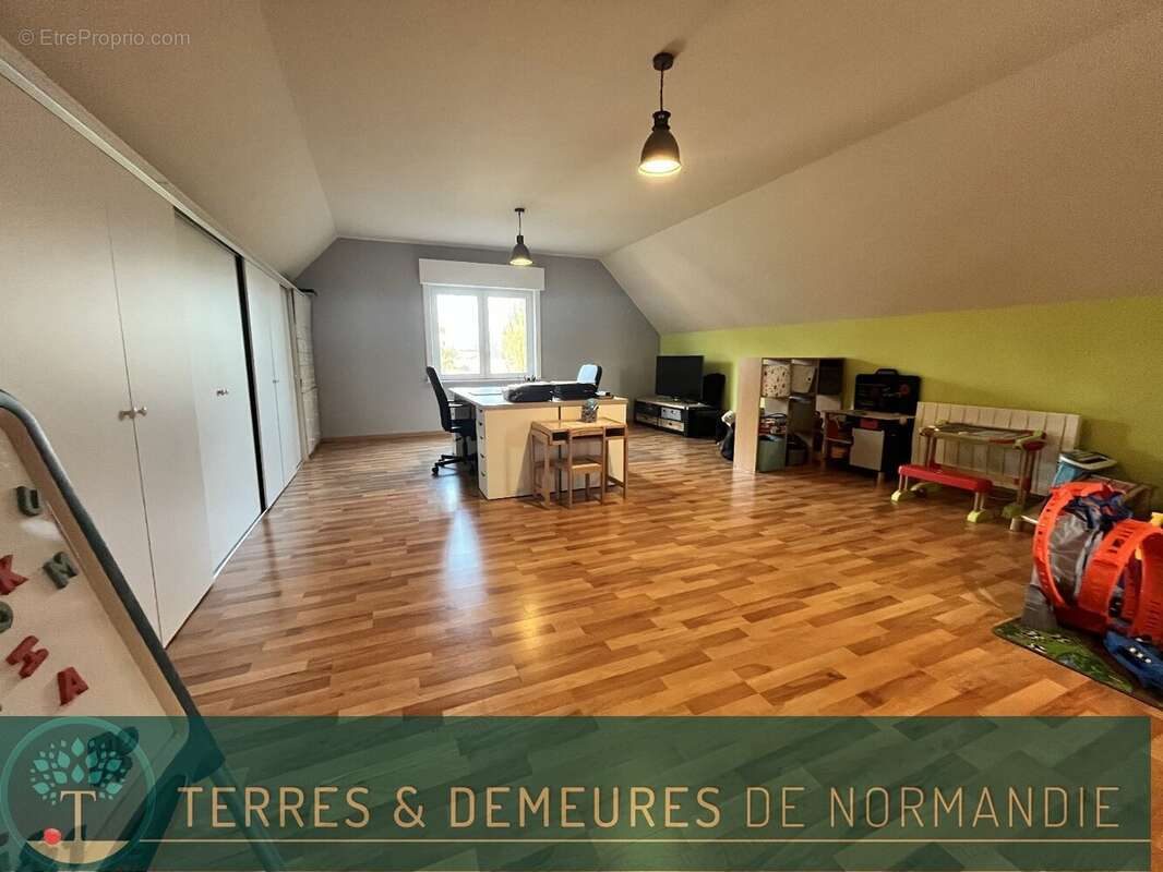 Maison à THIBERVILLE