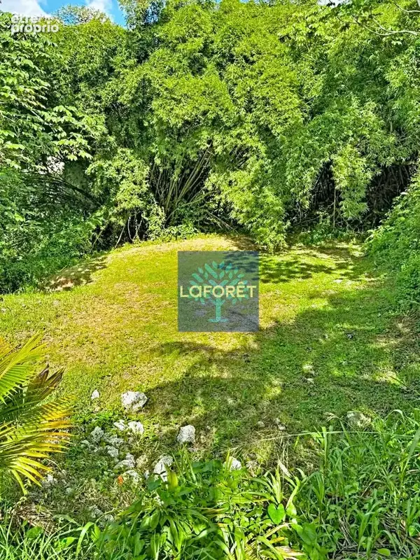 Terrain à DUCOS