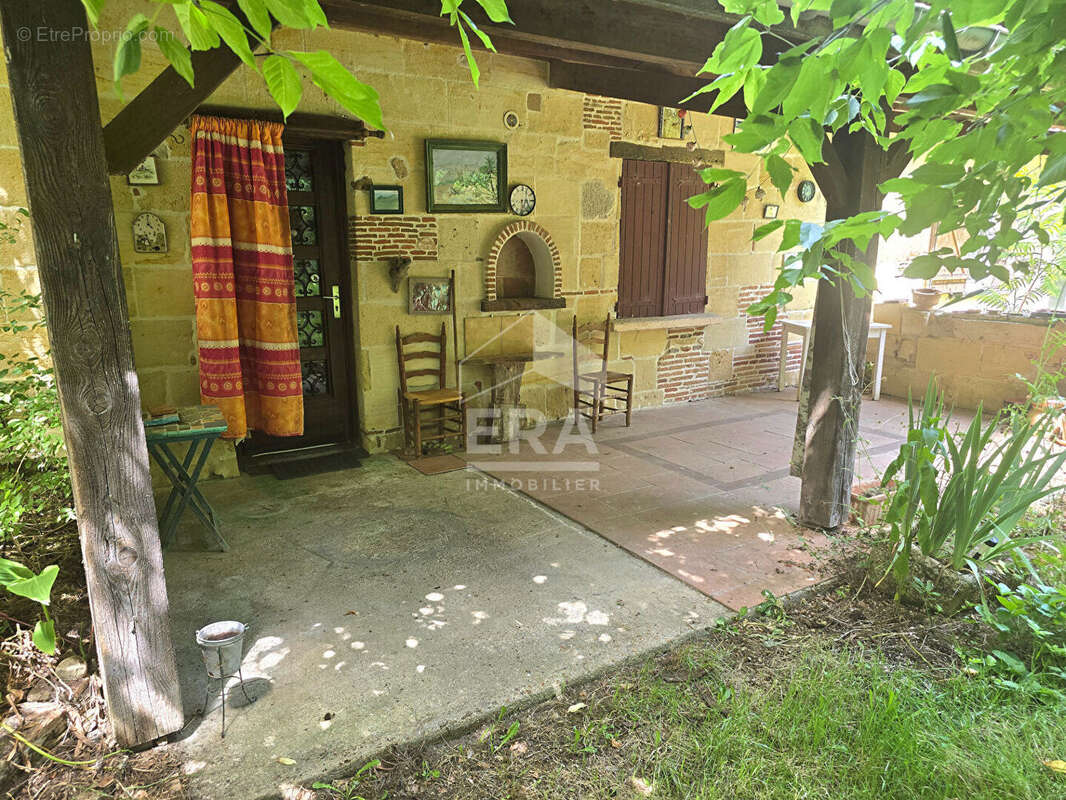 Maison à MONTPON-MENESTEROL