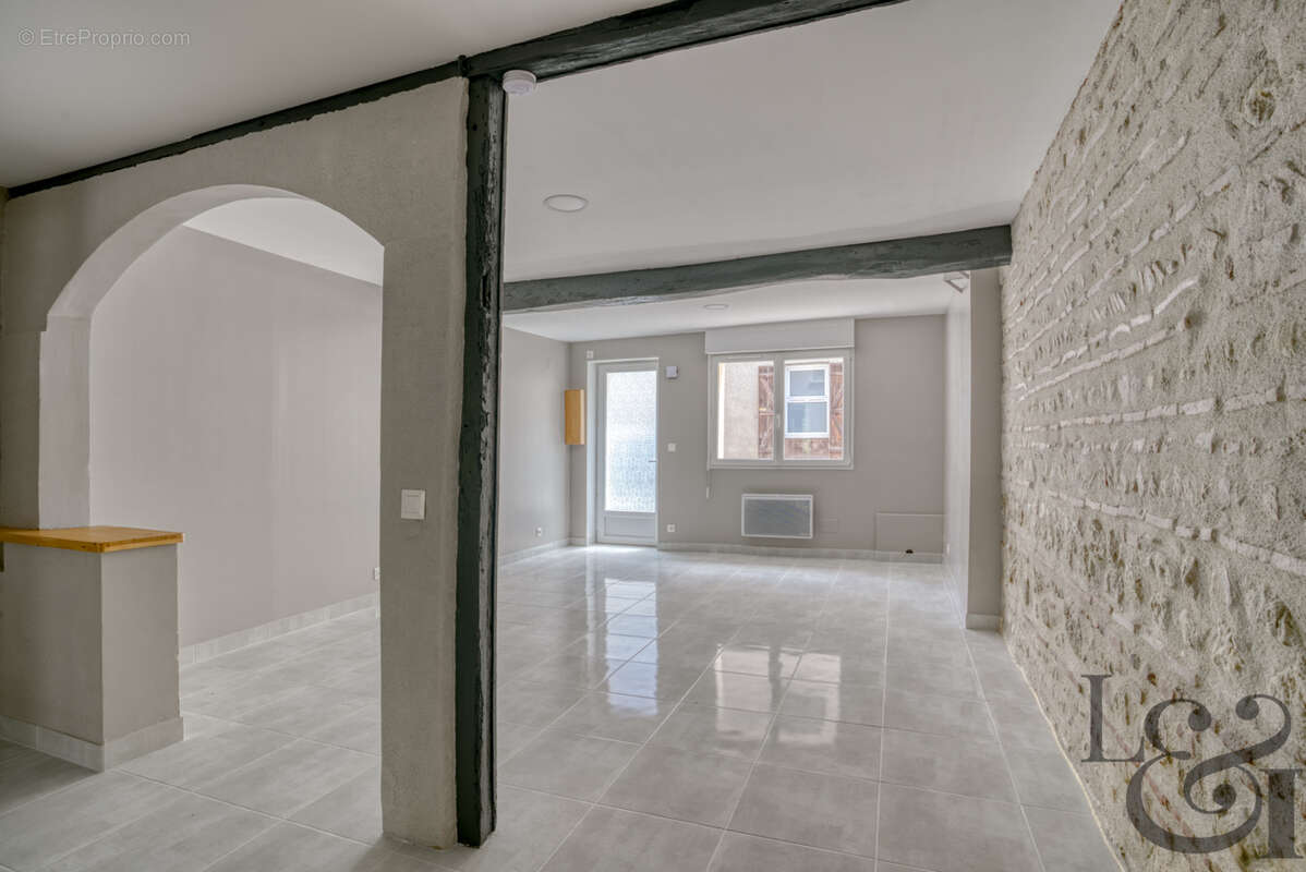Maison à SAINTE-LIVRADE-SUR-LOT