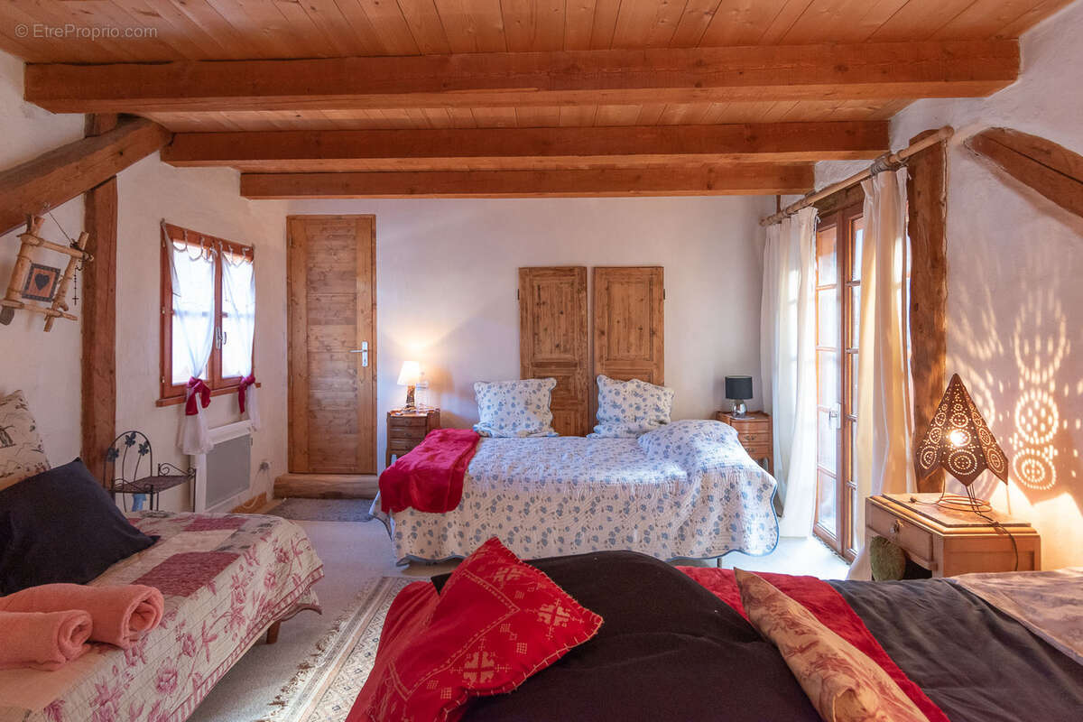 Maison à LA PERRIERE