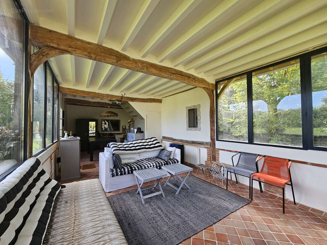 Maison à CORMEILLES