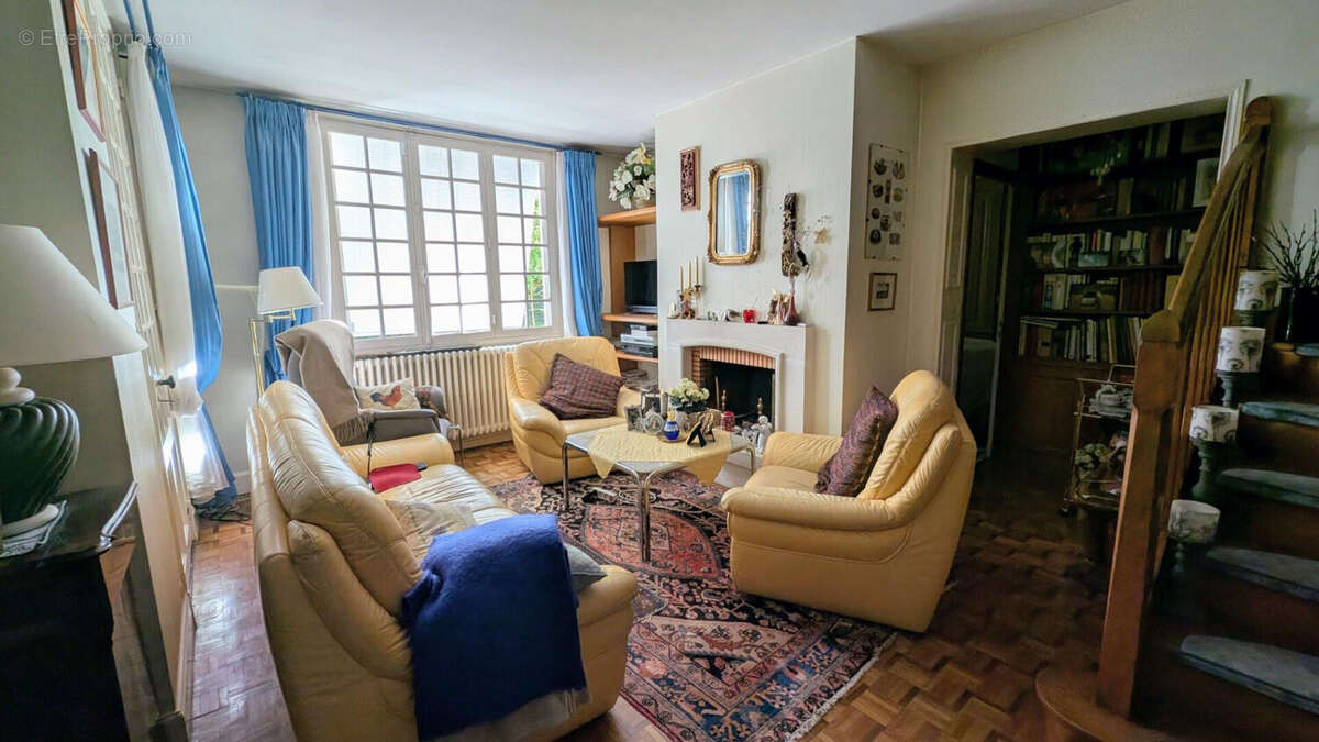 Maison 176 m² à Amboise  - photo 7