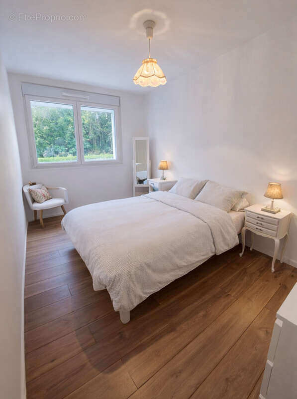 Appartement à NEUVILLE-SUR-SAONE