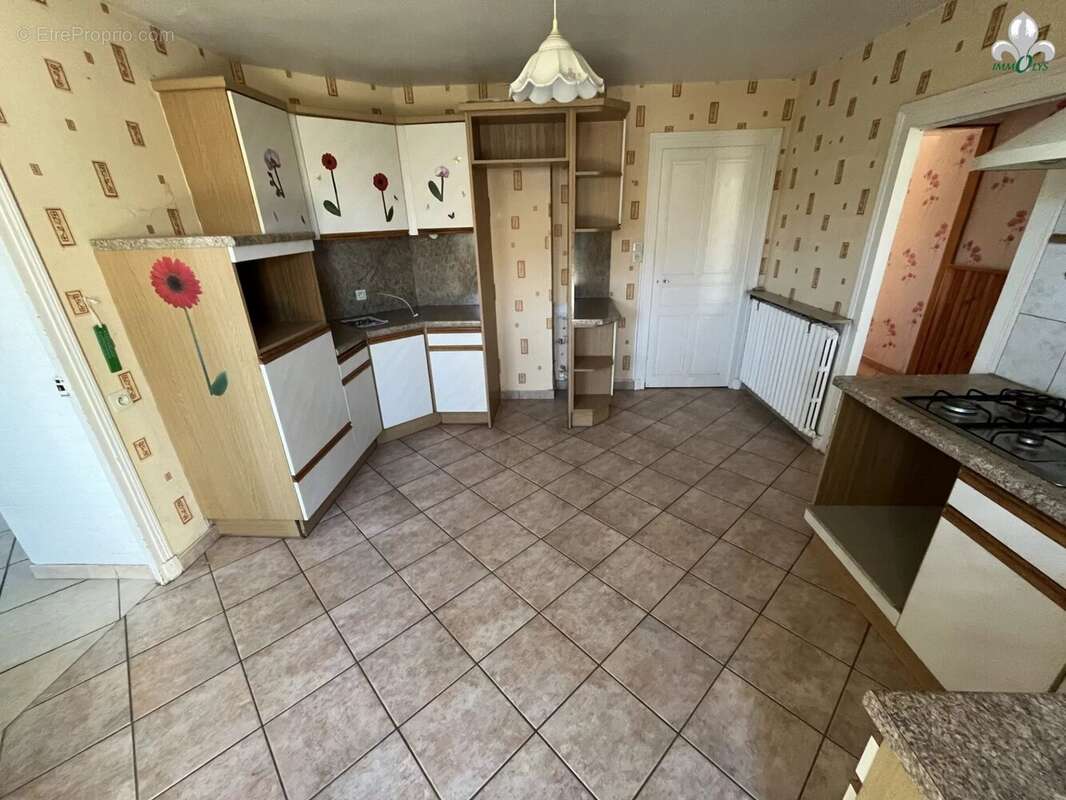 Maison à BINGES