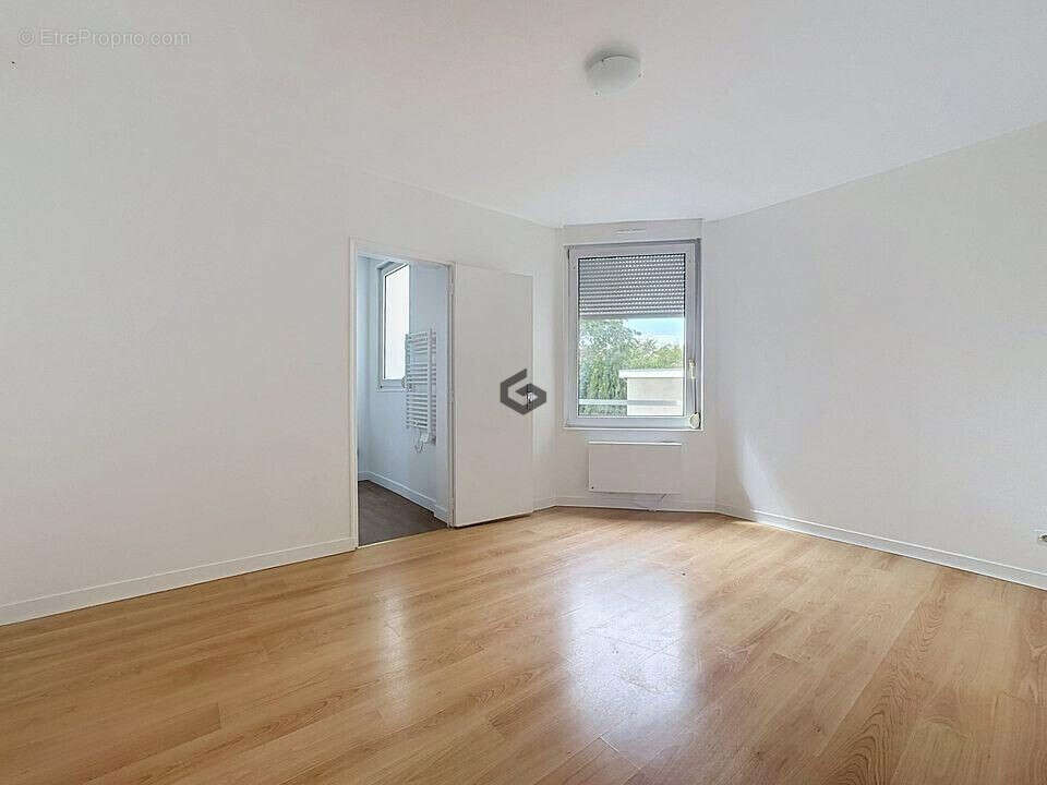 Appartement 45 m² à Reims  - photo 8