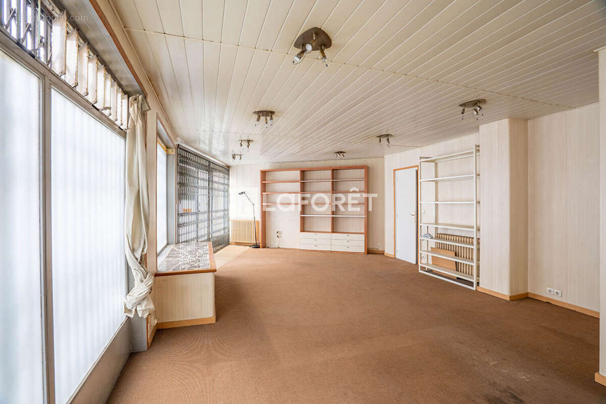 Commerce à PARIS-15E