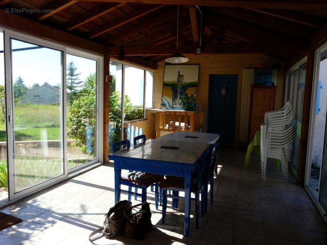 Maison à CASTELNAU-MONTRATIER
