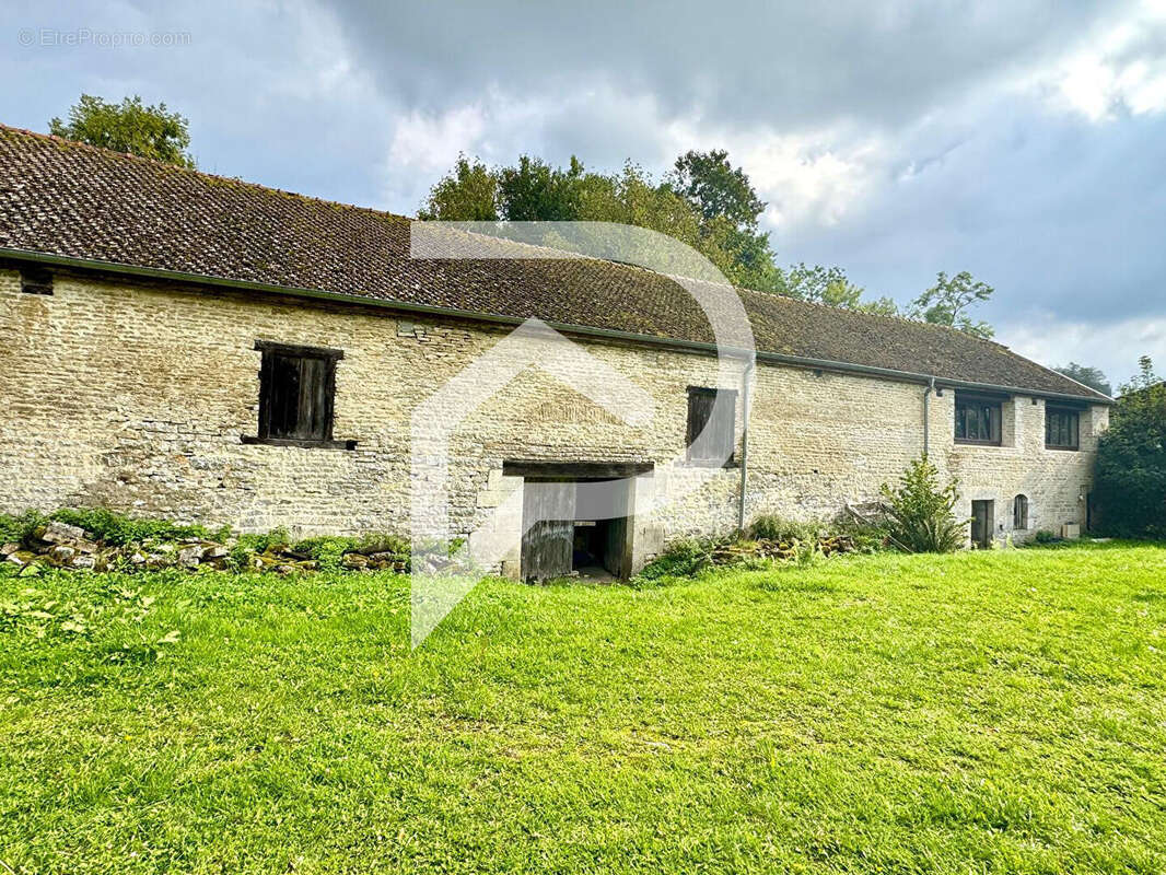 Maison à ECOT-LA-COMBE