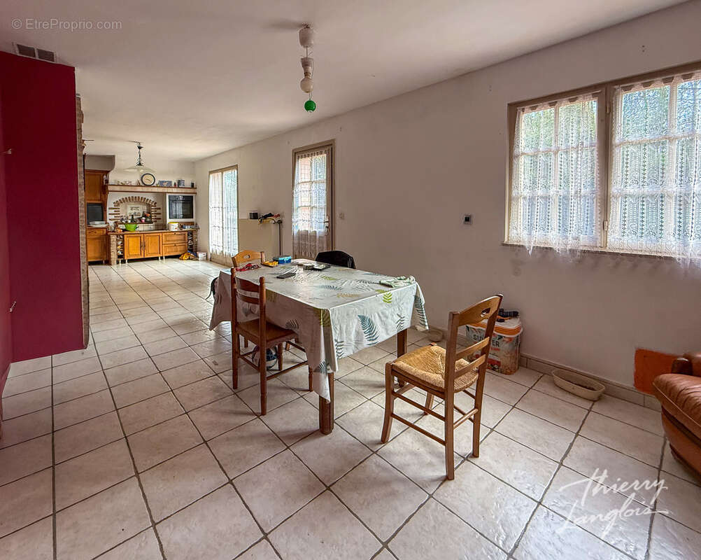 Maison à SAINGHIN-EN-MELANTOIS