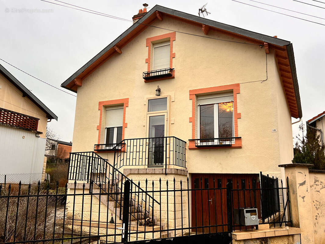 Maison à DAMELEVIERES