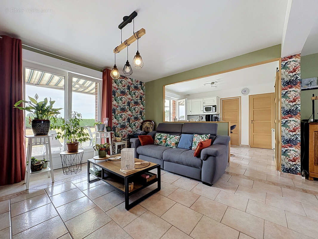 Maison individuelle sur une parcelle de 1181m2 - photo 4