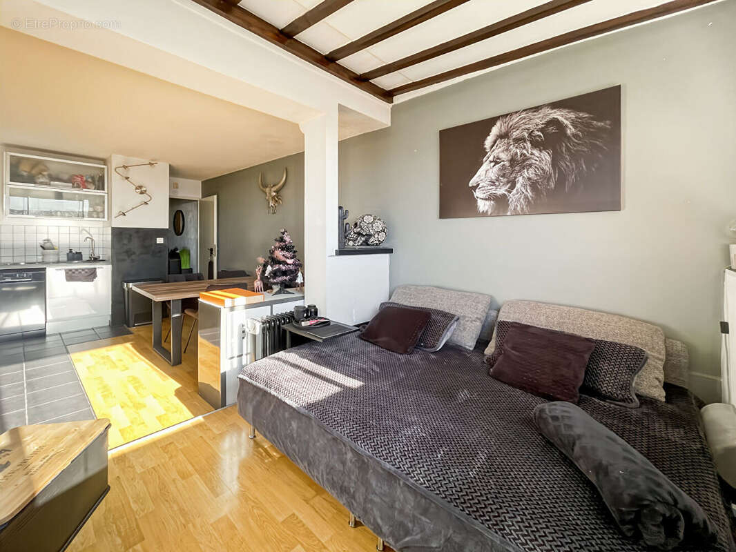 Appartement à SAUSSET-LES-PINS