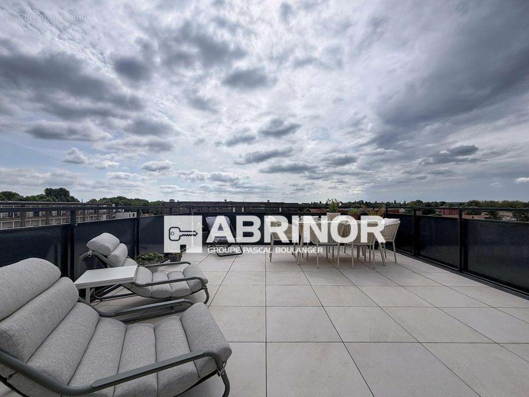 Édouard VAILLANT - Appartement type 4 avec terrasse et 2 parking + Studio indépendant de 17.05 m² hab - photo 6