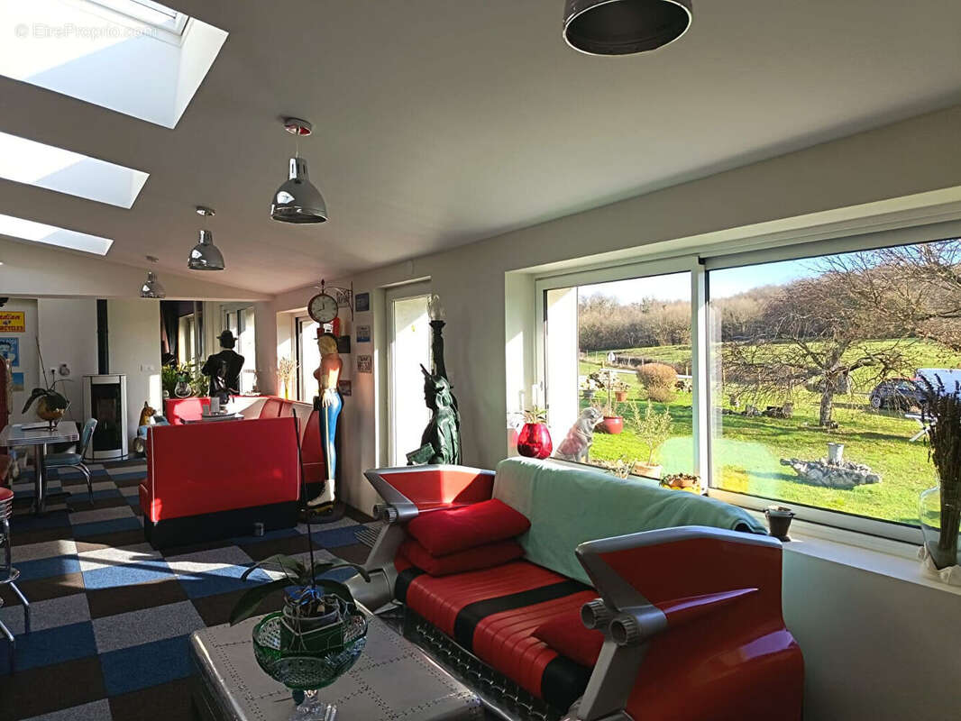 Maison à CHERMIGNAC