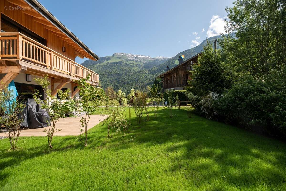 Haute Savoie (74), à vendre SAMOENS - Domaine skiable Grand-Massif - Appartement T4 bis 87 m² - photo 6