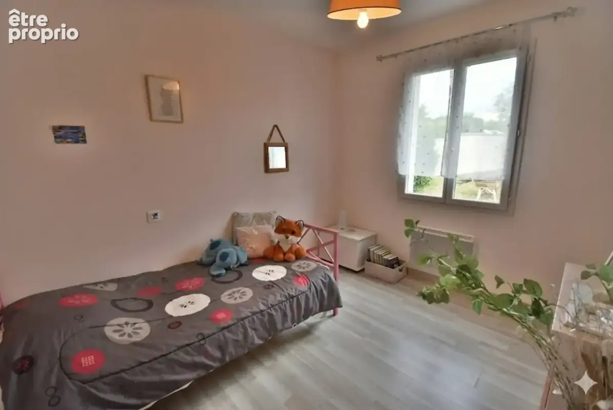 Maison à vendre 4 pièces VARS (16), 3 chambres et terrain - photo 8