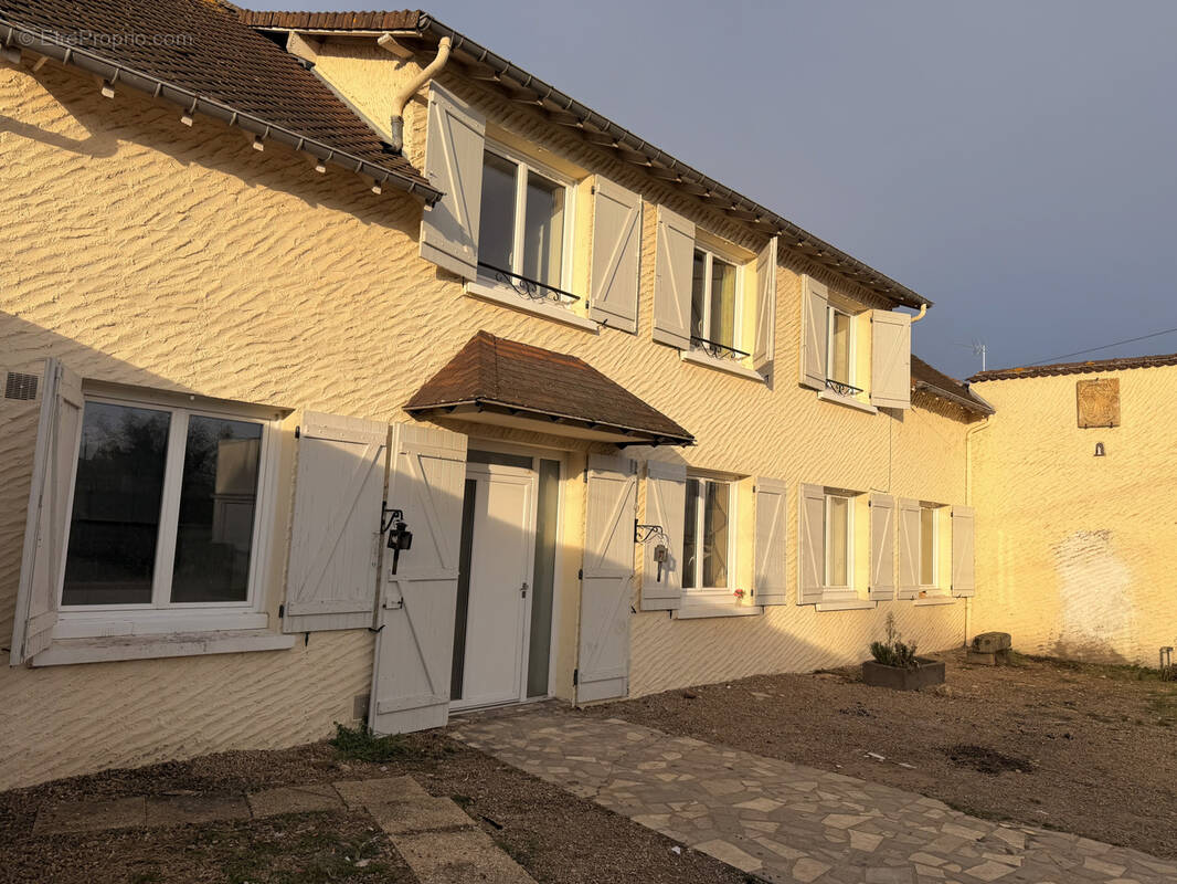 Maison à AVERMES
