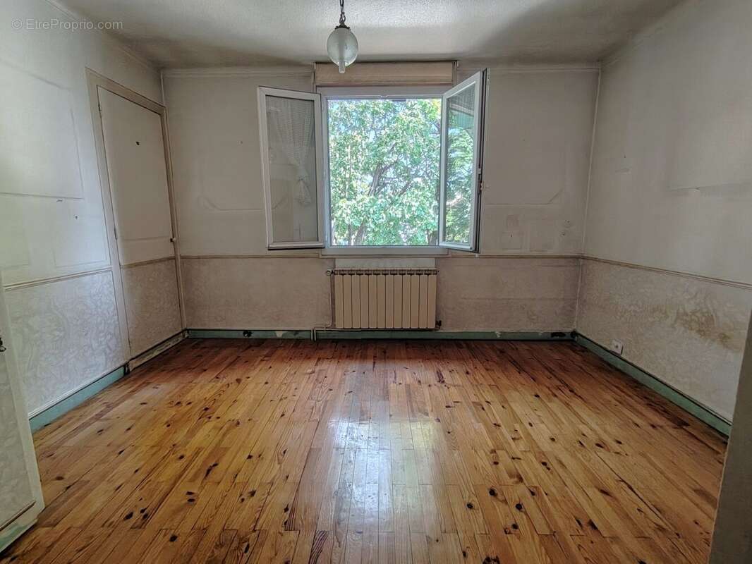 Maison 155 m² à Le Pont-De-Claix  - photo 9