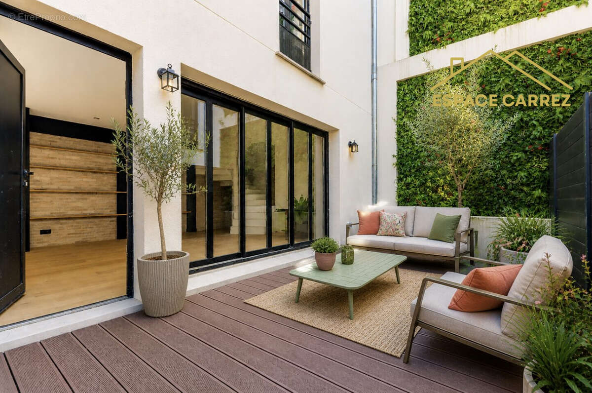 Appartement à LES LILAS