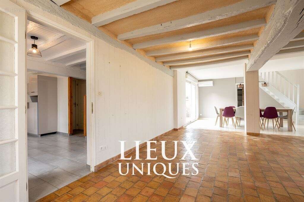 Maison à PRUNAY-CASSEREAU