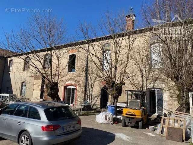 Appartement à AUSSILLON