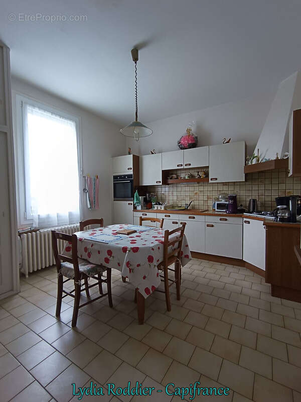 Maison à PUY-GUILLAUME