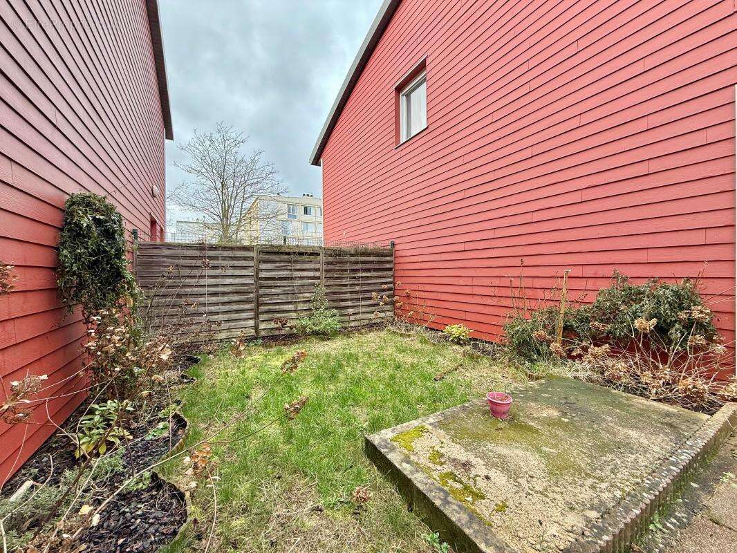 Appartement à CHENOVE