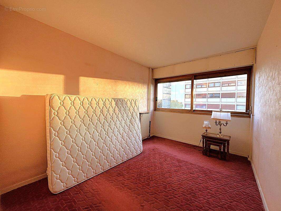 Appartement T4 lumineux avec BALCON et ASCENSEUR - photo 9