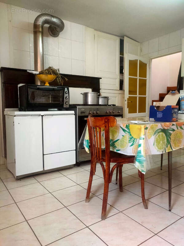 Maison familiale de 129,63 m² - La Ville-aux-Dames proche gare école commerces - photo 3