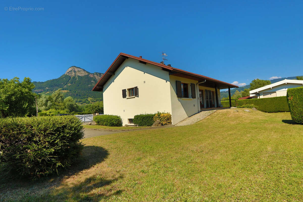 Maison 92 m² à Marnaz  - photo 3