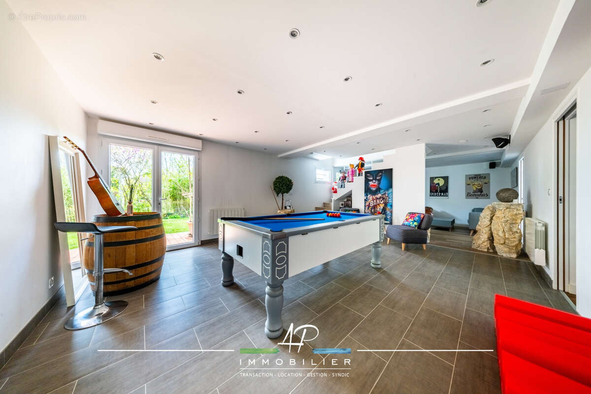 Maison à BELLENEUVE