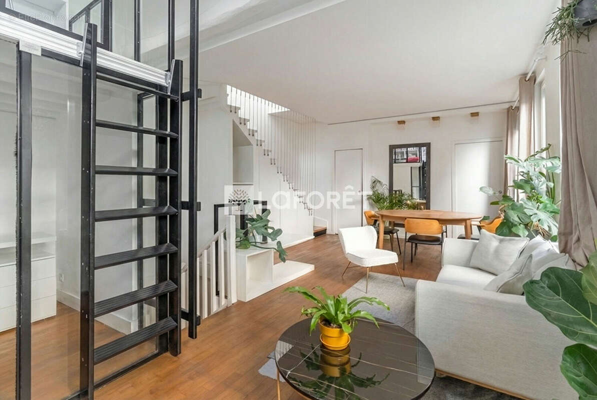 Maison à PARIS-17E