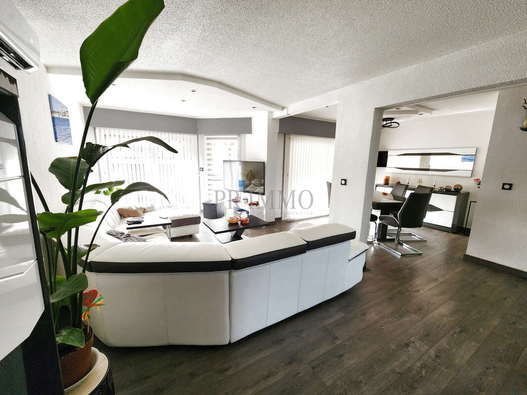 Appartement à SAINT-RAPHAEL