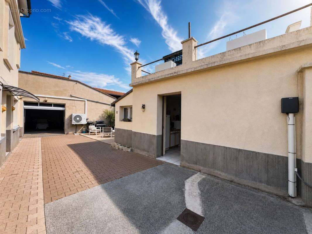 Maison de 5 pièces de 144 m² à Gerzat - photo 16