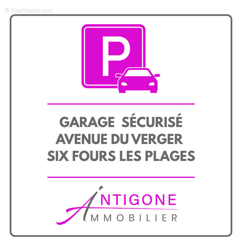Parking à SIX-FOURS-LES-PLAGES