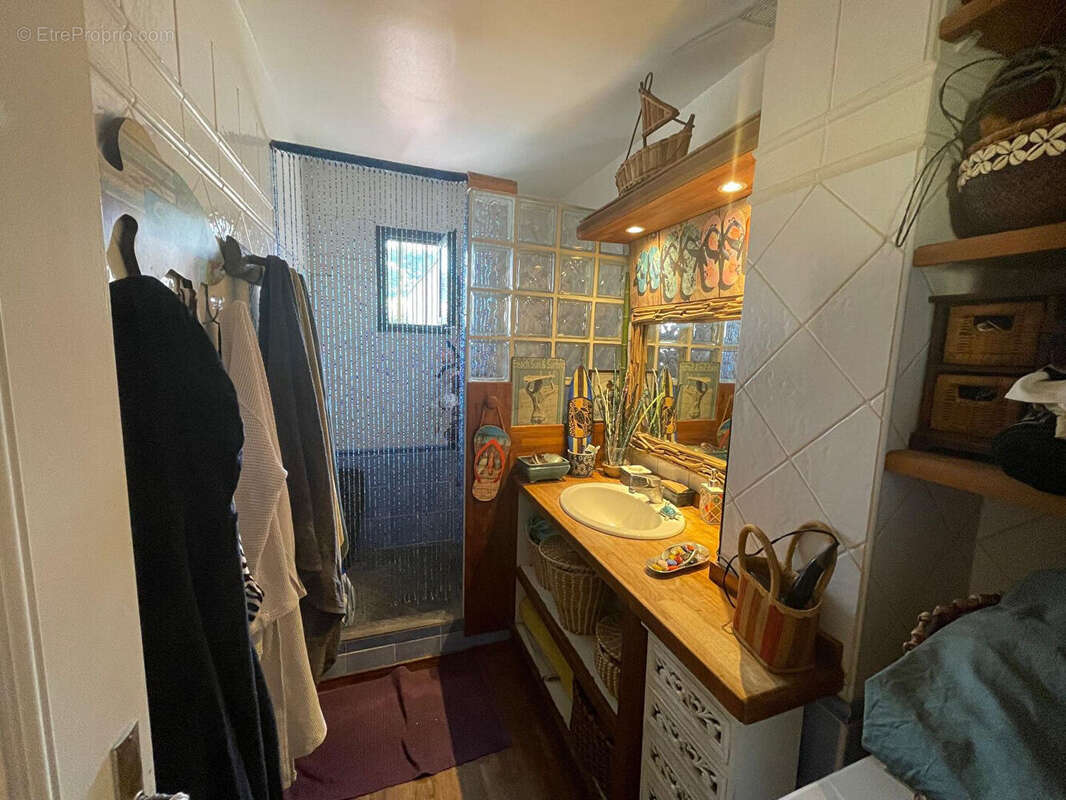 Maison à LE CASTELLET