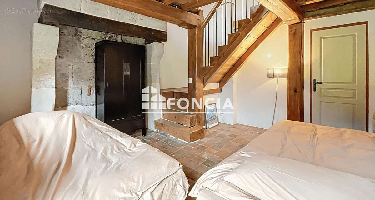 Maison à HERMIVAL-LES-VAUX