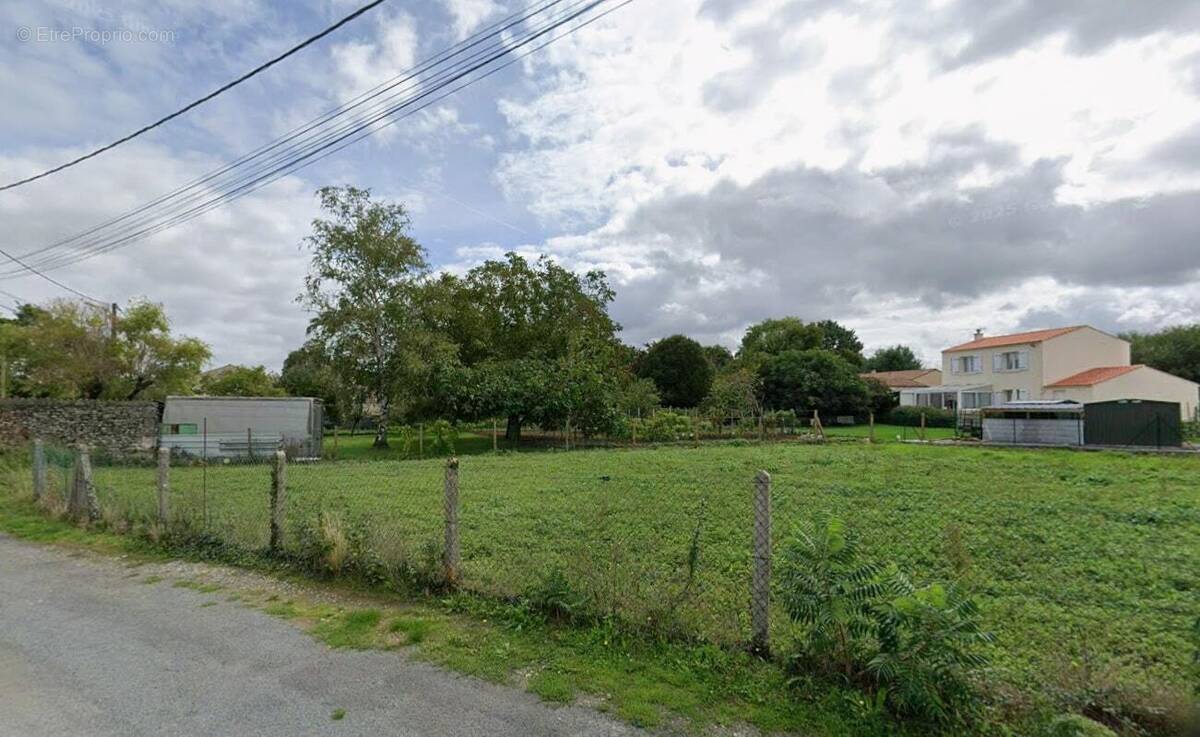 Terrain à ARCHINGEAY