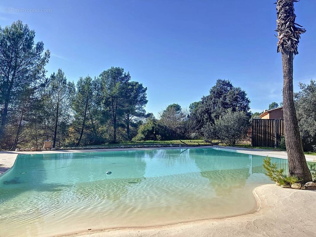 Maison à TRANS-EN-PROVENCE