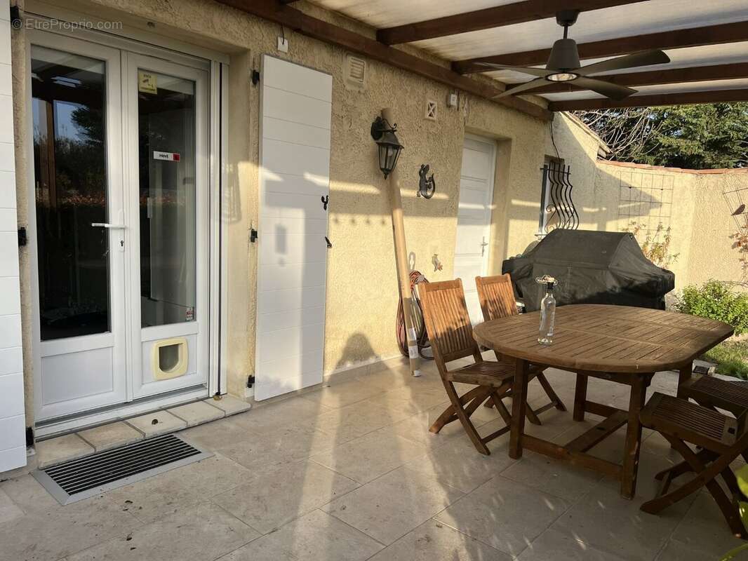 Maison à L'ISLE-SUR-LA-SORGUE